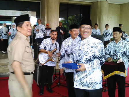 Pencarian PGRI Denpasar - Persatuan Guru Republik Indonesia Cabang Denpasar